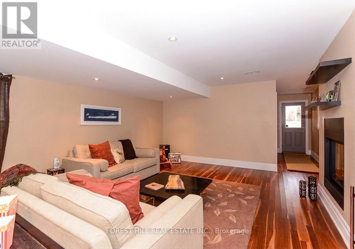 55 Petman Avenue, Toronto, Ontario  M4S 2S9 - Photo 10 - C12959236