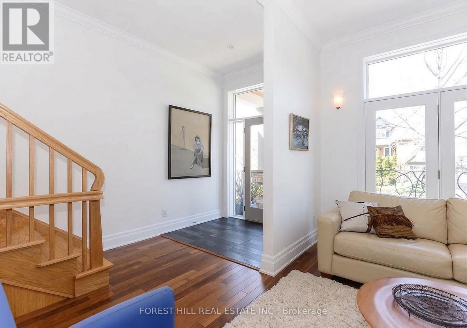 55 Petman Avenue, Toronto, Ontario  M4S 2S9 - Photo 2 - C12959236