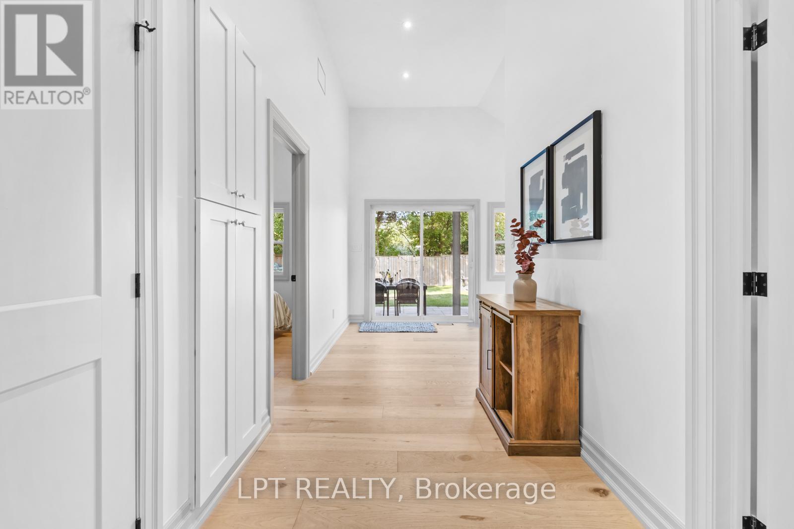 131 Maple Avenue, Georgina (Sutton & Jackson's Point), Ontario  L0E 1R0 - Photo 23 - N12959192