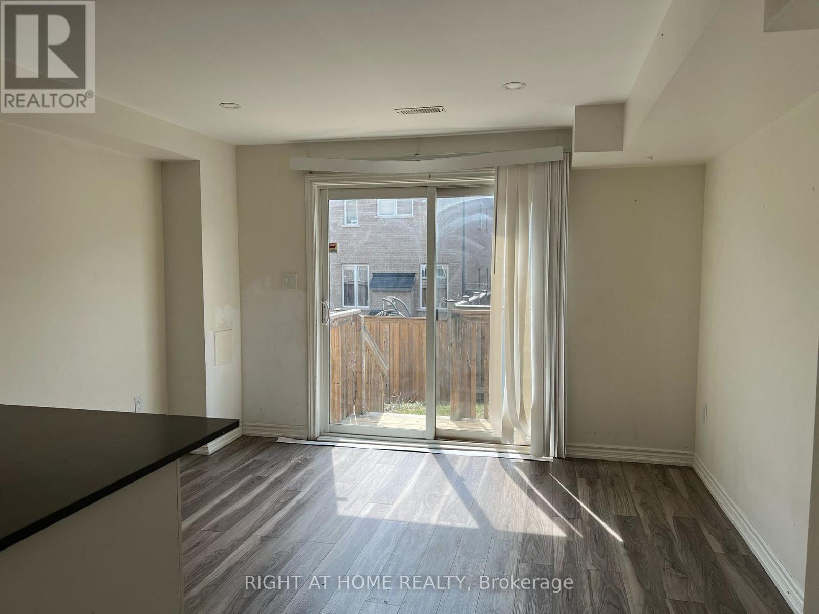 Lower - 45 Paper Mills Crescent, Richmond Hill (Jefferson), Ontario  L4E 0V5 - Photo 4 - N12959208