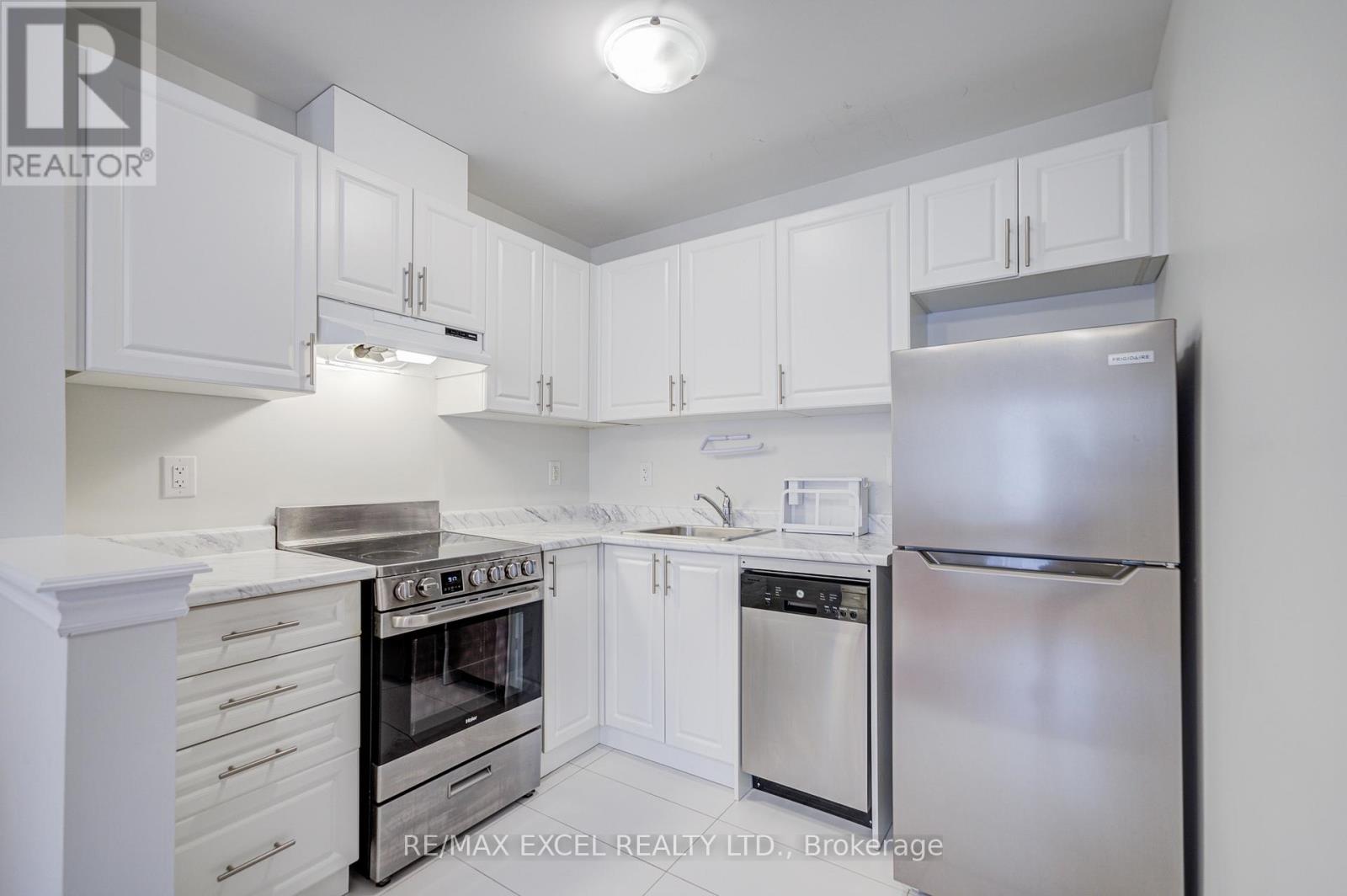 Coach - 172 Webb Street, Markham (Cornell), Ontario  L6B 0V5 - Photo 13 - N12959224