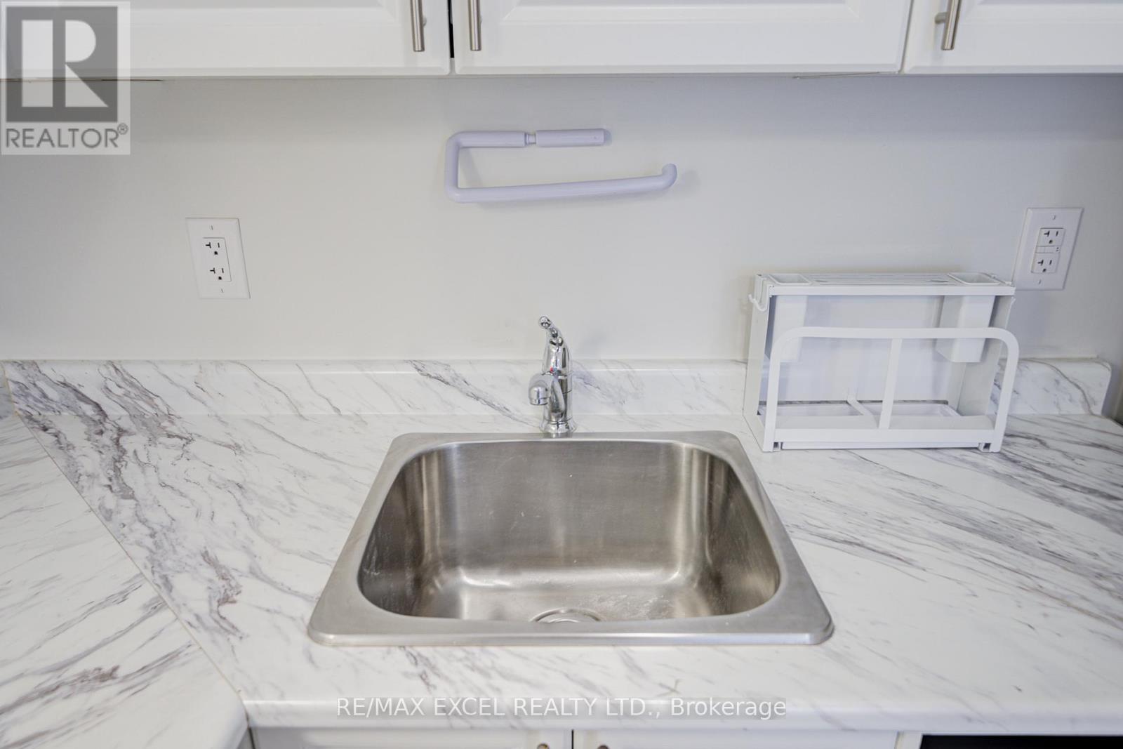 Coach - 172 Webb Street, Markham (Cornell), Ontario  L6B 0V5 - Photo 15 - N12959224