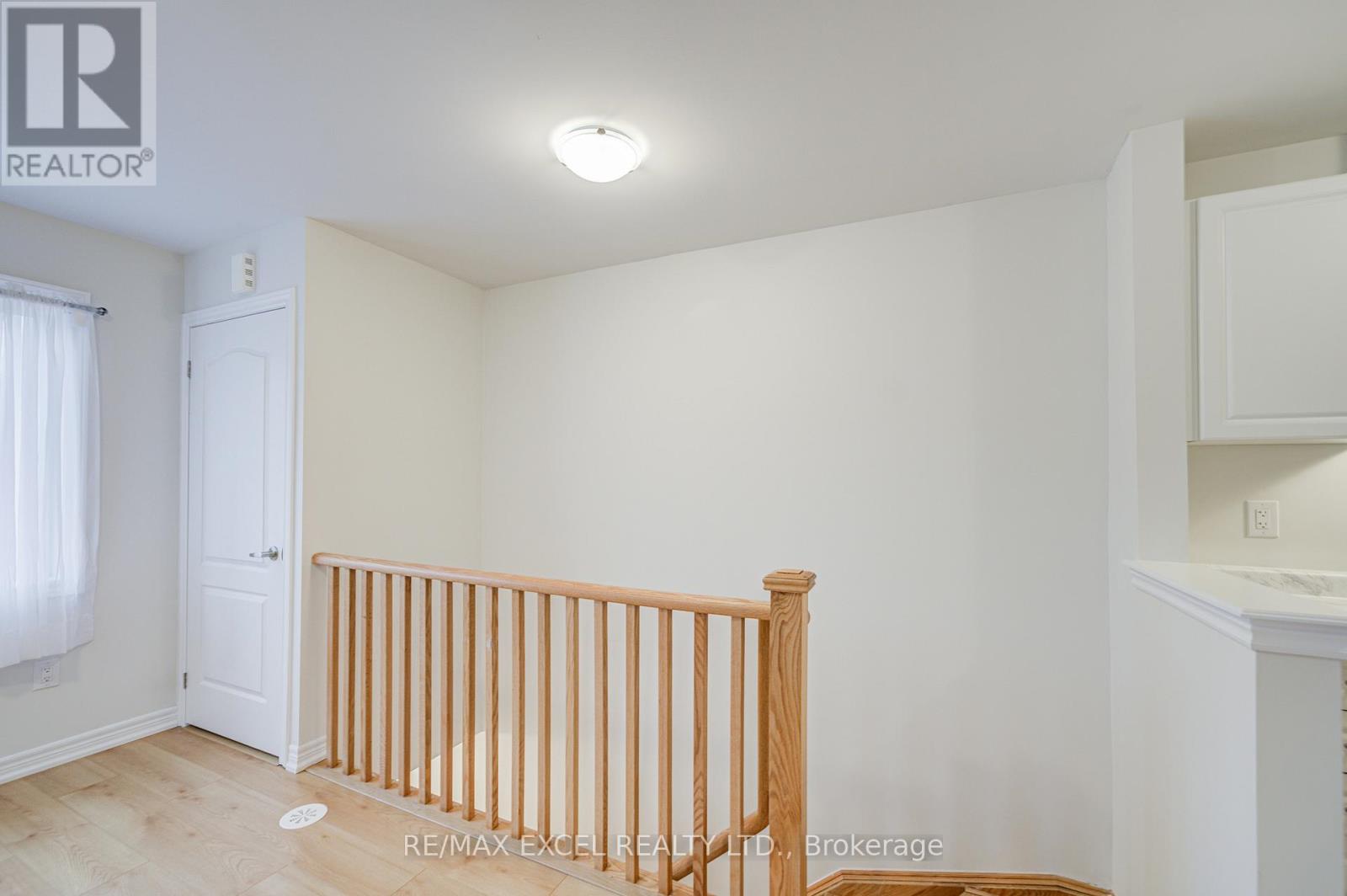 Coach - 172 Webb Street, Markham (Cornell), Ontario  L6B 0V5 - Photo 6 - N12959224