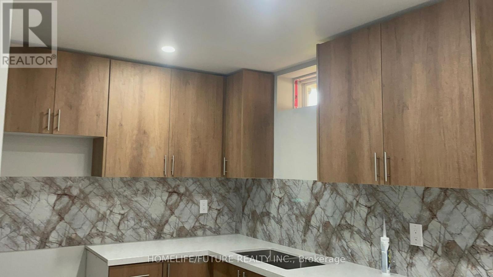 Bsmt - 2 Hoover Park Drive, Whitchurch-Stouffville, Ontario  L4A 1S1 - Photo 2 - N12958708