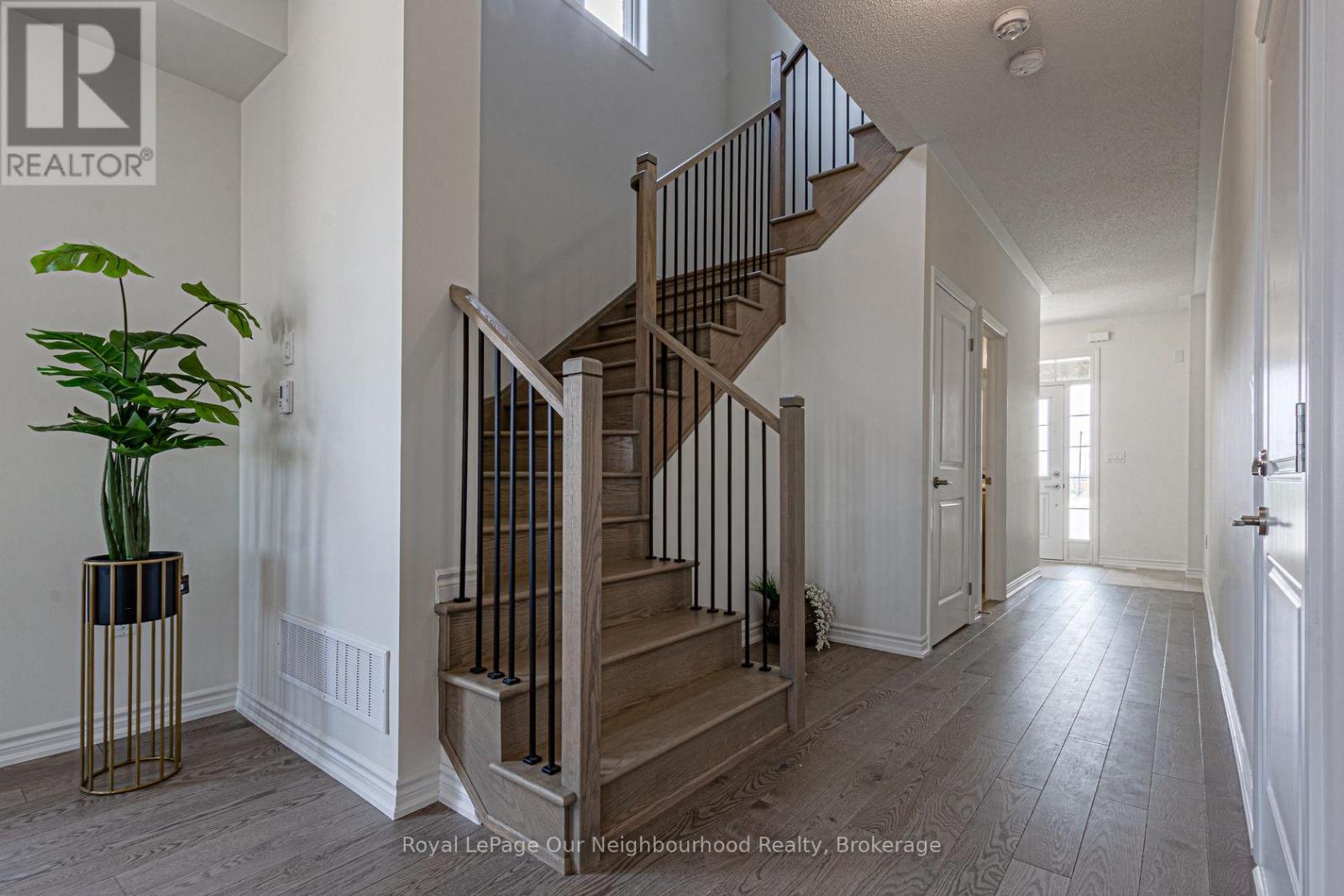 342 Thimbleweed Court, Milton, Ontario  L9E 1T2 - Photo 14 - W12850914