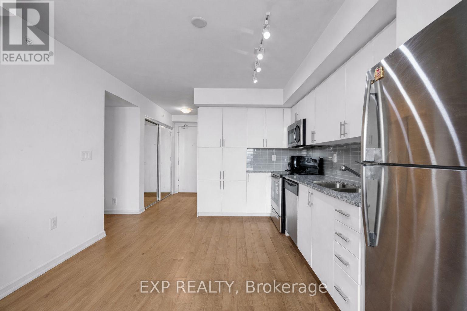 703 - 3091 Dufferin Street, Toronto, Ontario  M6A 0C4 - Photo 3 - W12959190