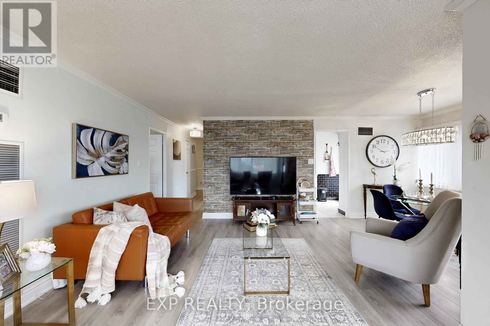 202 - 1300 Mississauga Valley Boulevard, Mississauga, Ontario  L5A 3S9 - Photo 12 - W12959232