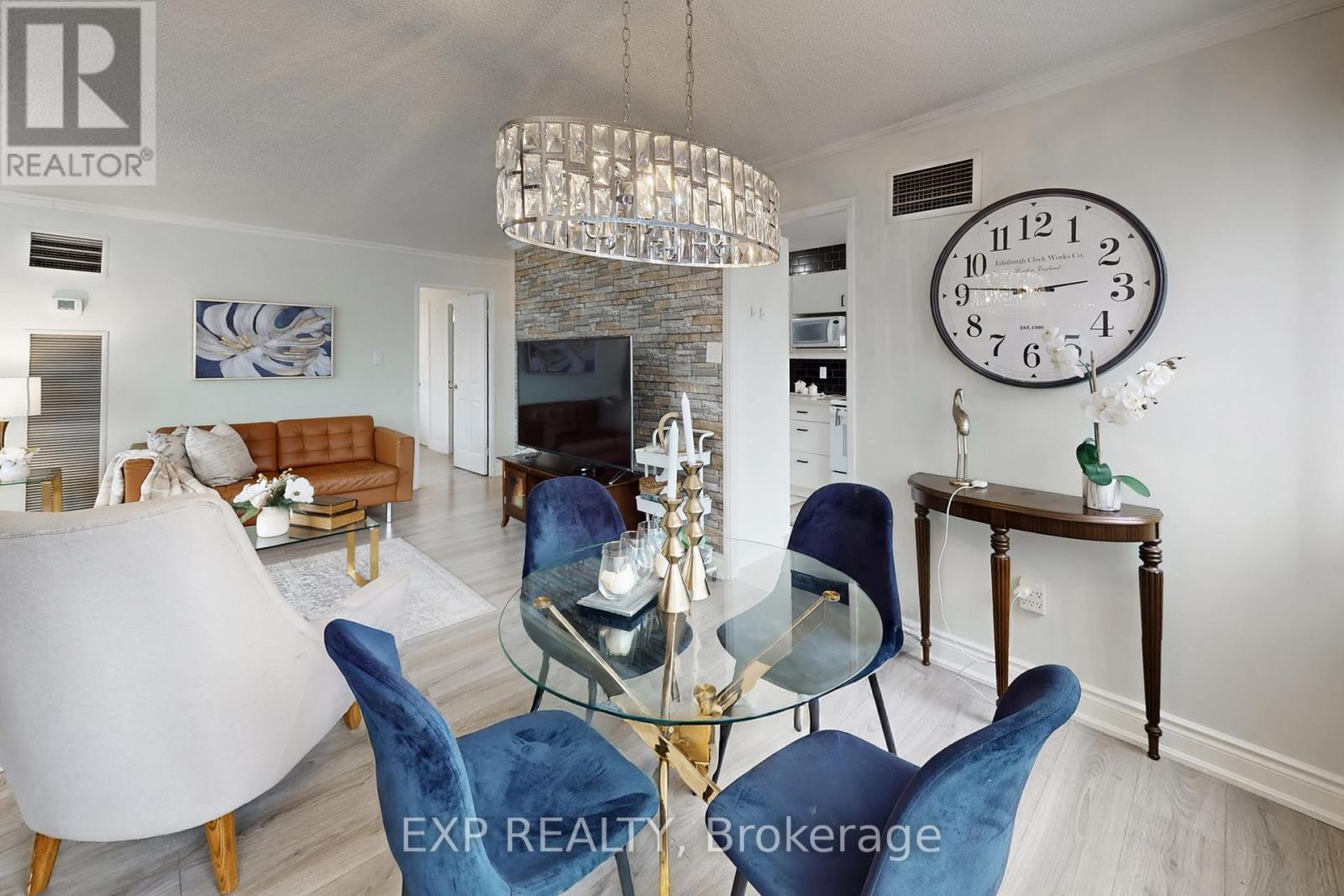 202 - 1300 Mississauga Valley Boulevard, Mississauga, Ontario  L5A 3S9 - Photo 18 - W12959232