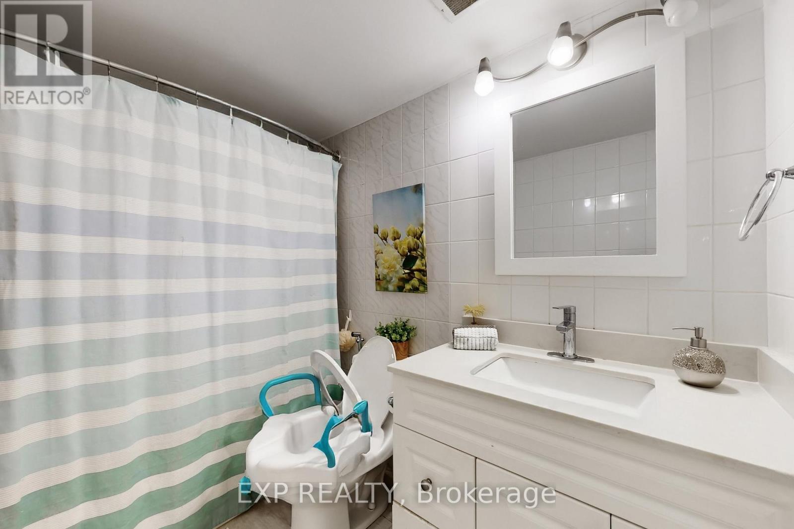 202 - 1300 Mississauga Valley Boulevard, Mississauga, Ontario  L5A 3S9 - Photo 28 - W12959232