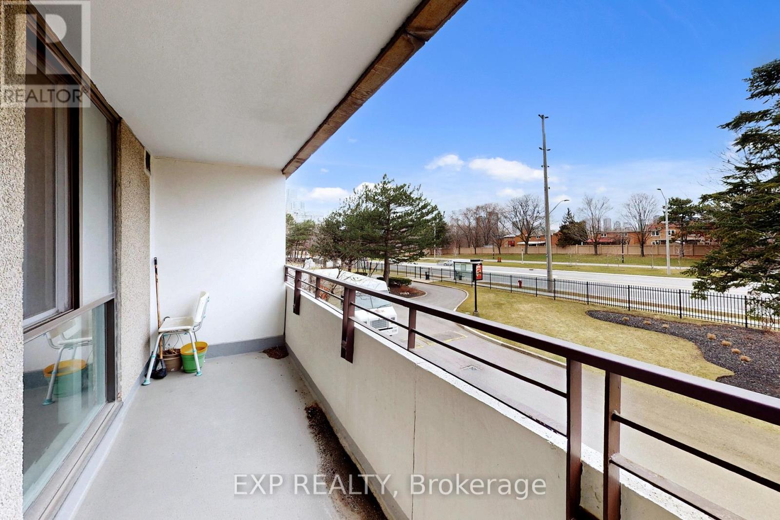 202 - 1300 Mississauga Valley Boulevard, Mississauga, Ontario  L5A 3S9 - Photo 36 - W12959232