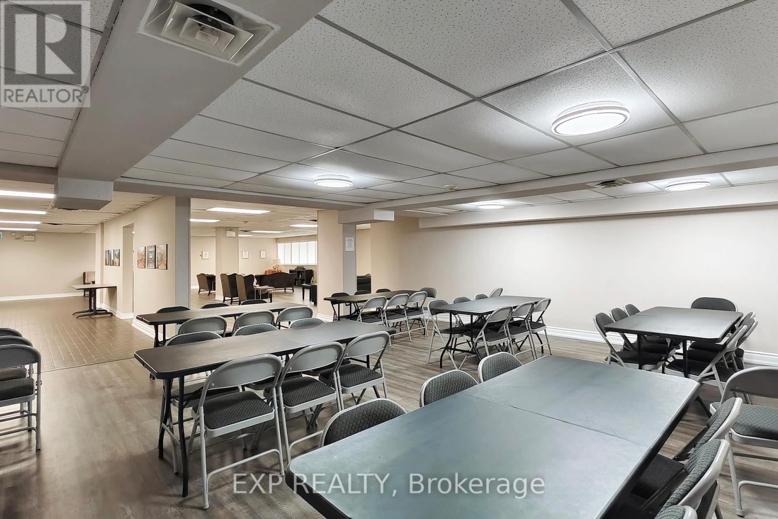 202 - 1300 Mississauga Valley Boulevard, Mississauga, Ontario  L5A 3S9 - Photo 40 - W12959232