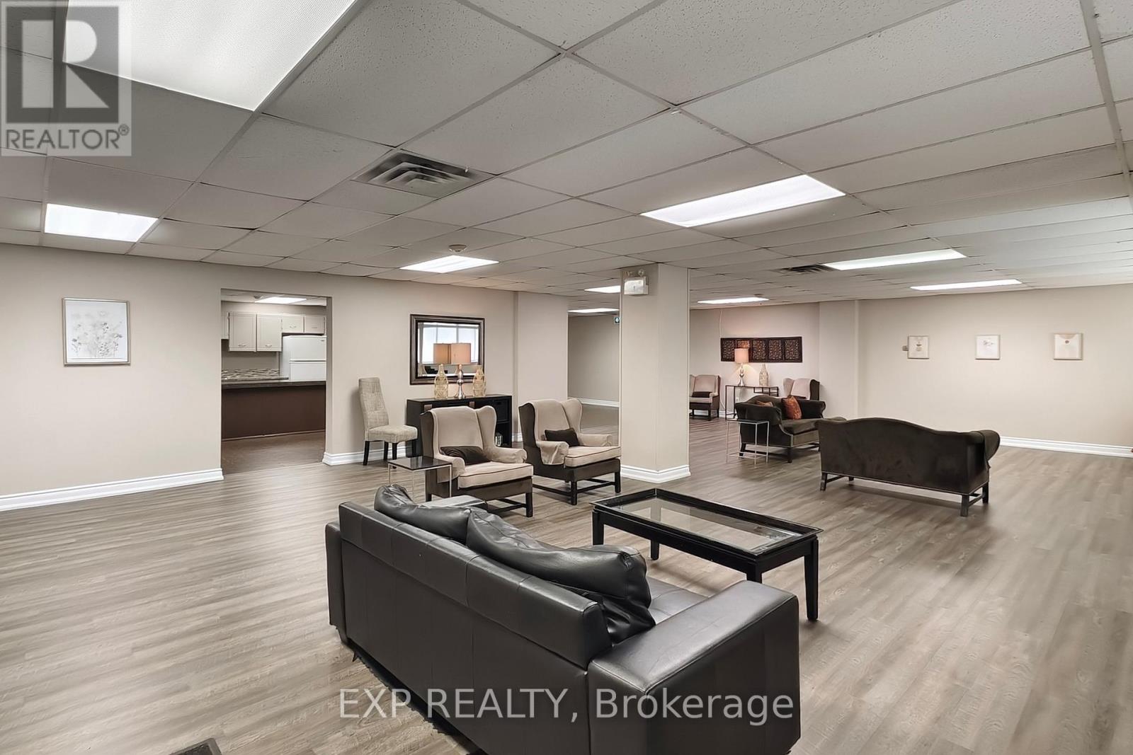 202 - 1300 Mississauga Valley Boulevard, Mississauga, Ontario  L5A 3S9 - Photo 42 - W12959232