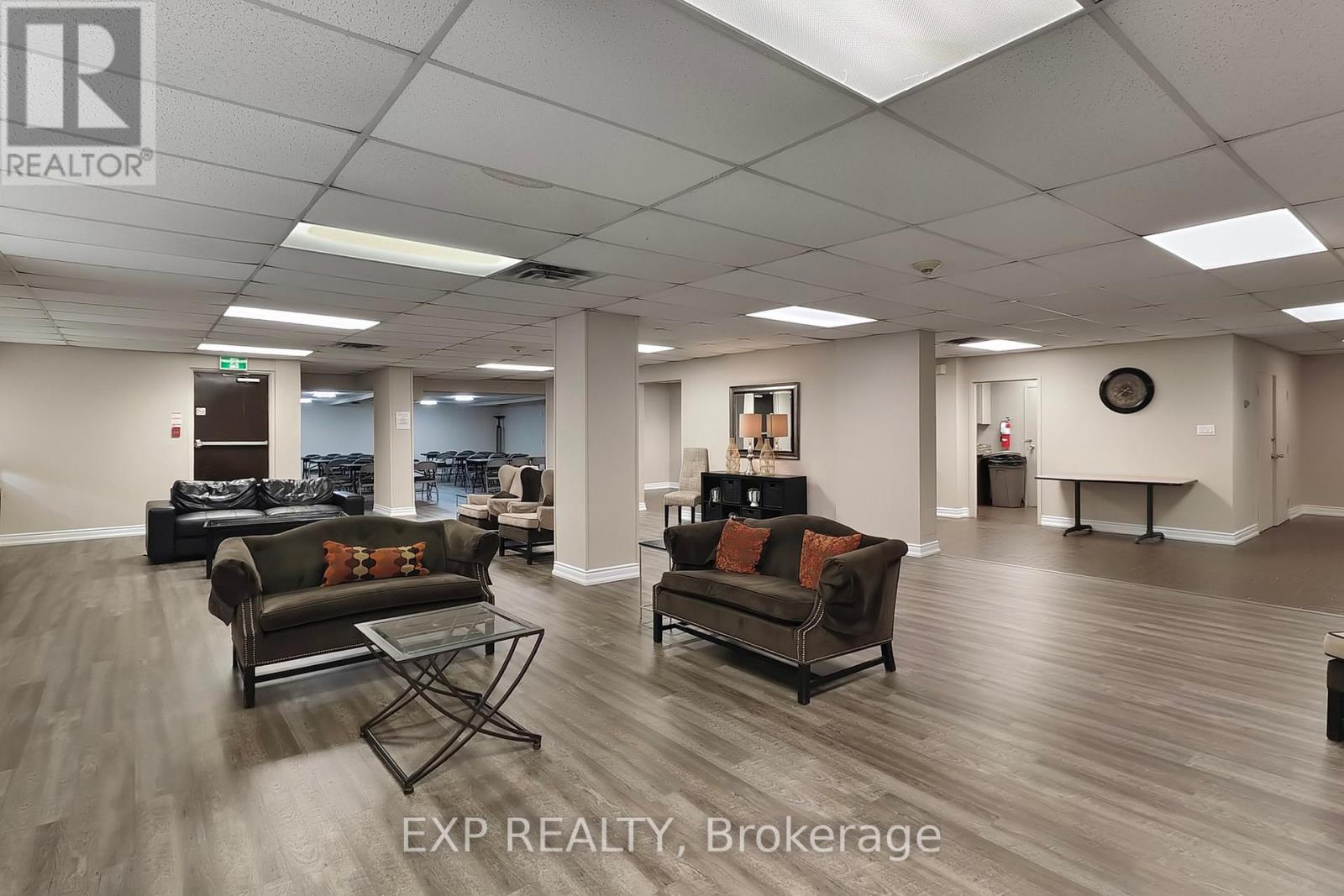 202 - 1300 Mississauga Valley Boulevard, Mississauga, Ontario  L5A 3S9 - Photo 44 - W12959232