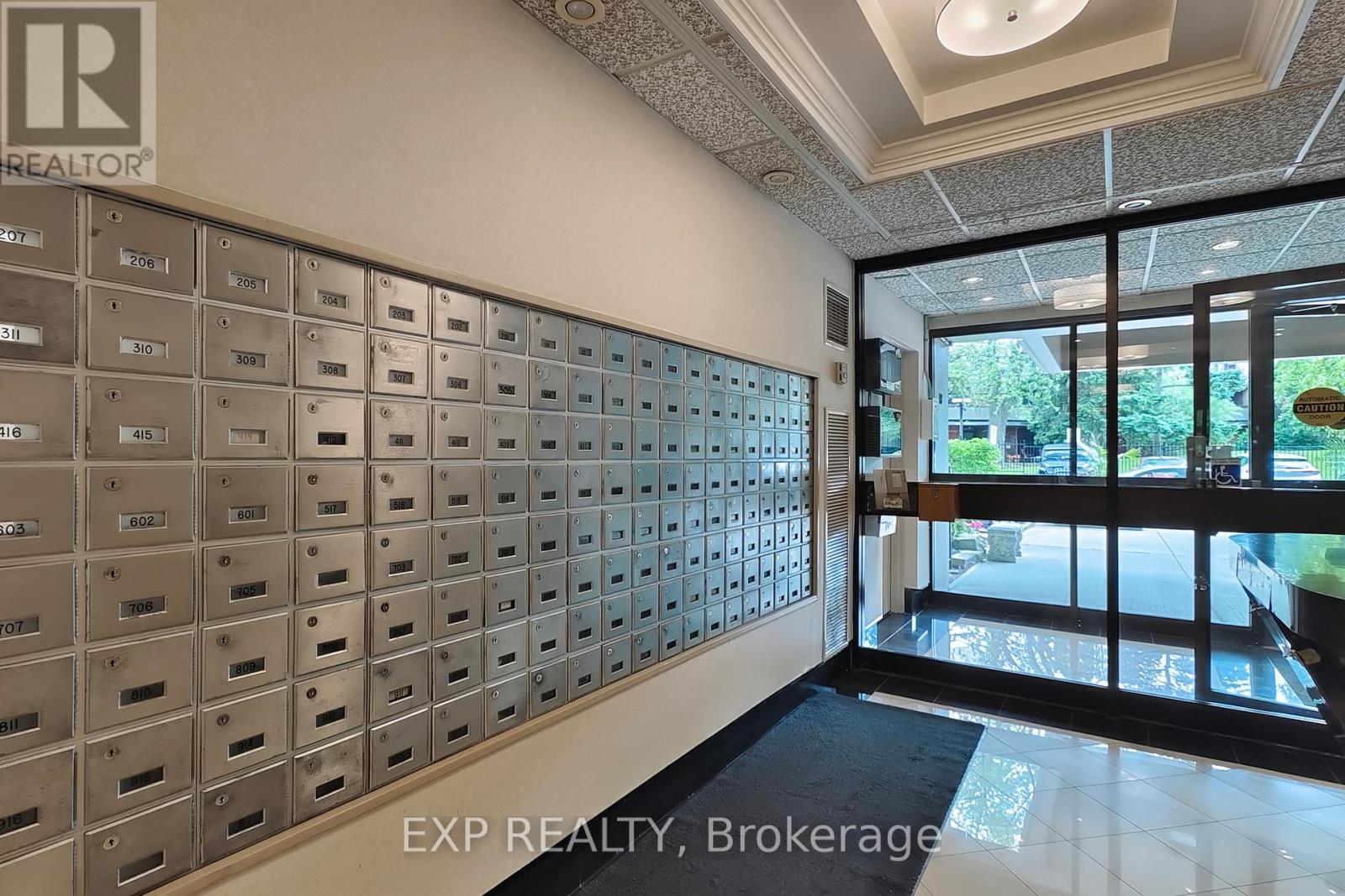 202 - 1300 Mississauga Valley Boulevard, Mississauga, Ontario  L5A 3S9 - Photo 48 - W12959232