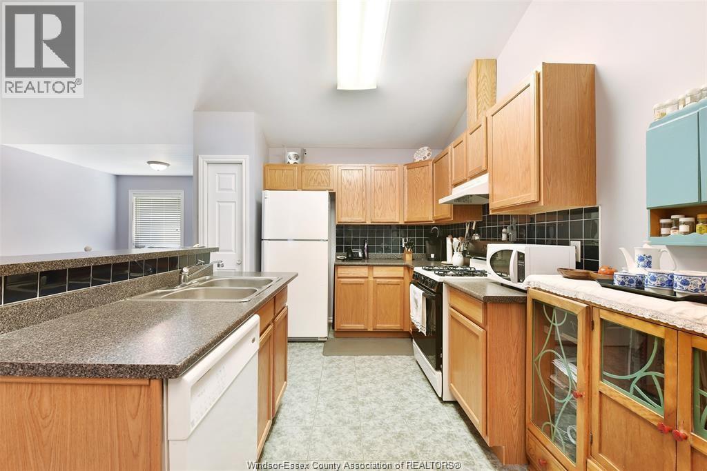 4924 Sixth Street, Windsor, Ontario  N9E 4X2 - Photo 5 - 26007067