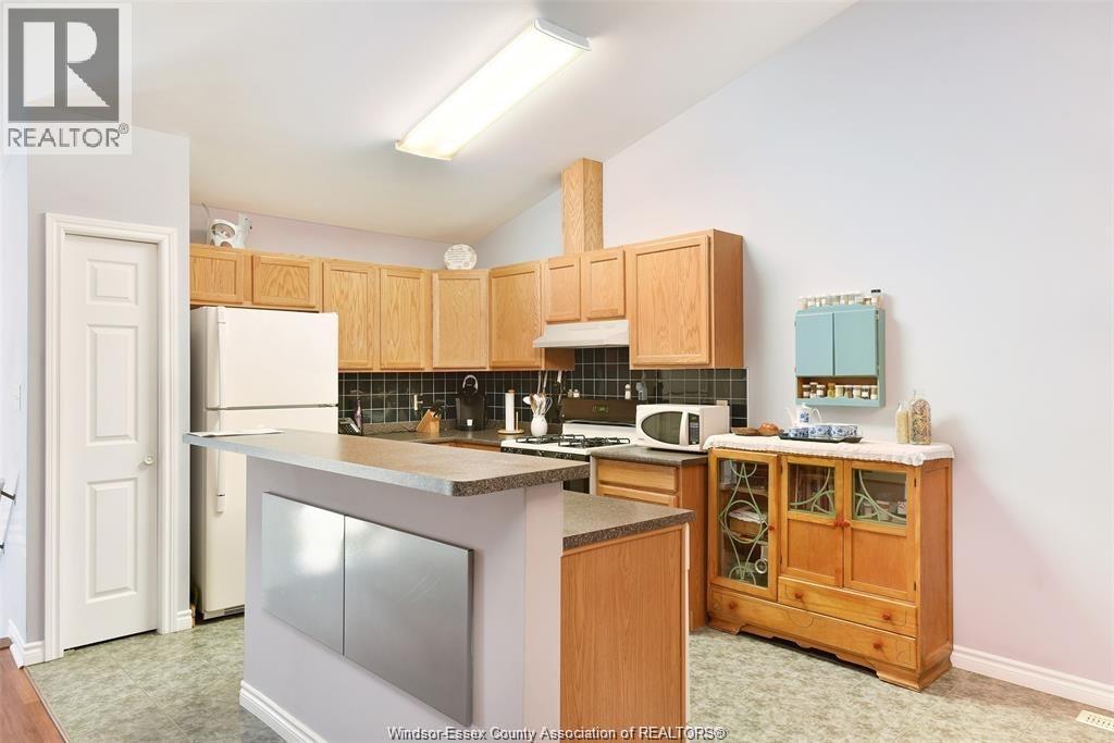 4924 Sixth Street, Windsor, Ontario  N9E 4X2 - Photo 6 - 26007067