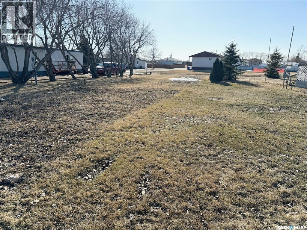 627 3rd Avenue, Naicam, Saskatchewan  S0K 2Z0 - Photo 2 - SK032129