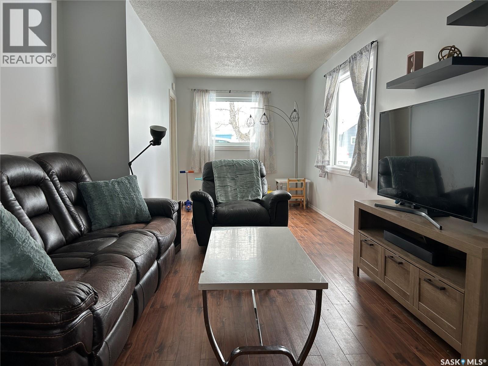 810 2nd Street, Estevan, Saskatchewan  S4A 0L2 - Photo 12 - SK031975