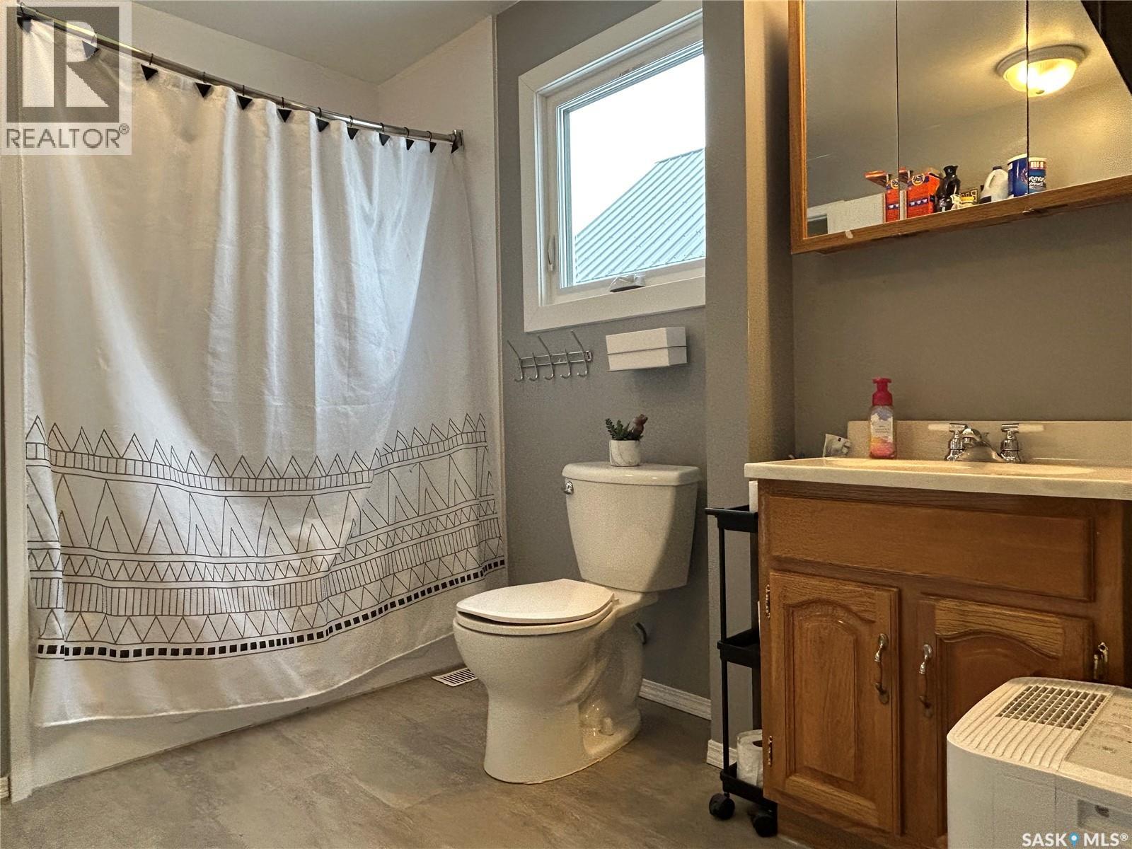 810 2nd Street, Estevan, Saskatchewan  S4A 0L2 - Photo 18 - SK031975