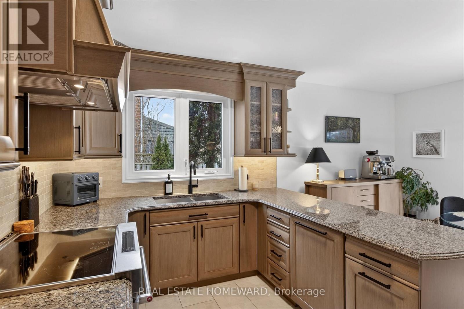 1530 Scollard Crescent, Peterborough, Ontario  K9H 7L1 - Photo 8 - X12959174