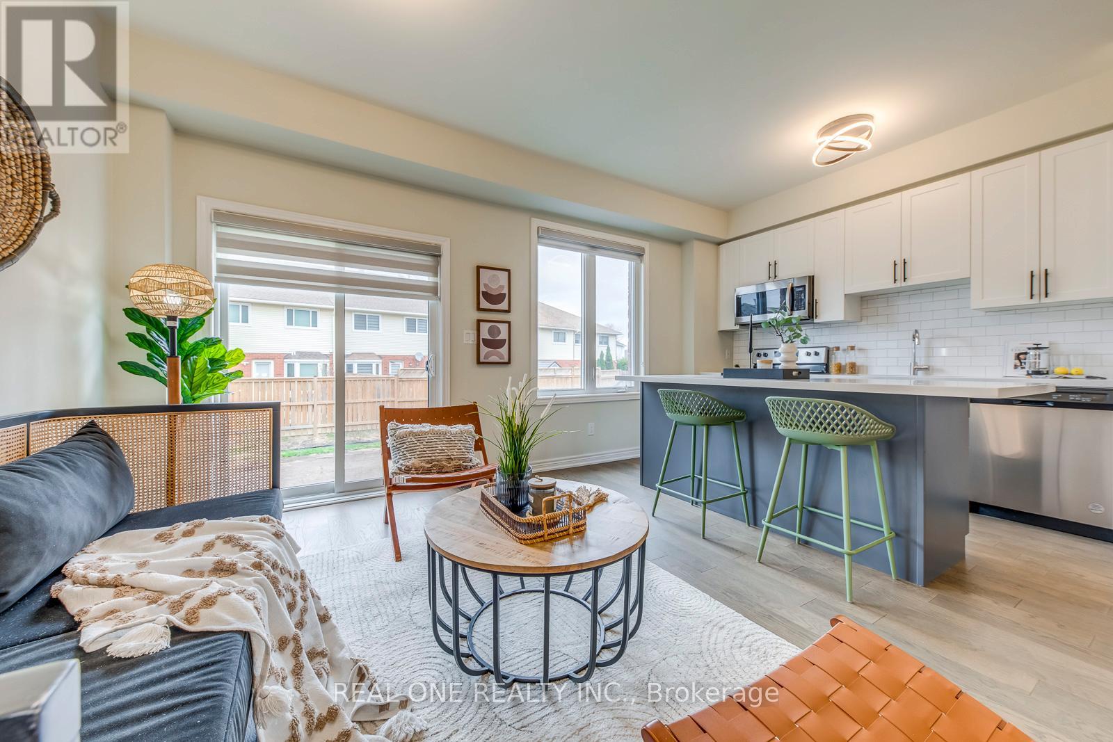 27 Genoa Drive, Hamilton, Ontario  L9B 0K1 - Photo 10 - X12959212