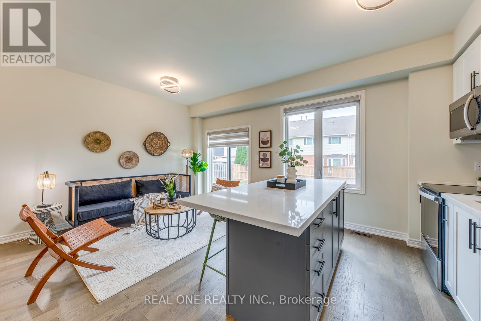 27 Genoa Drive, Hamilton, Ontario  L9B 0K1 - Photo 18 - X12959212