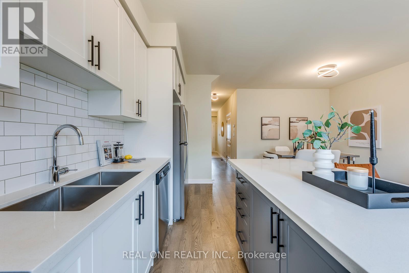 27 Genoa Drive, Hamilton, Ontario  L9B 0K1 - Photo 21 - X12959212