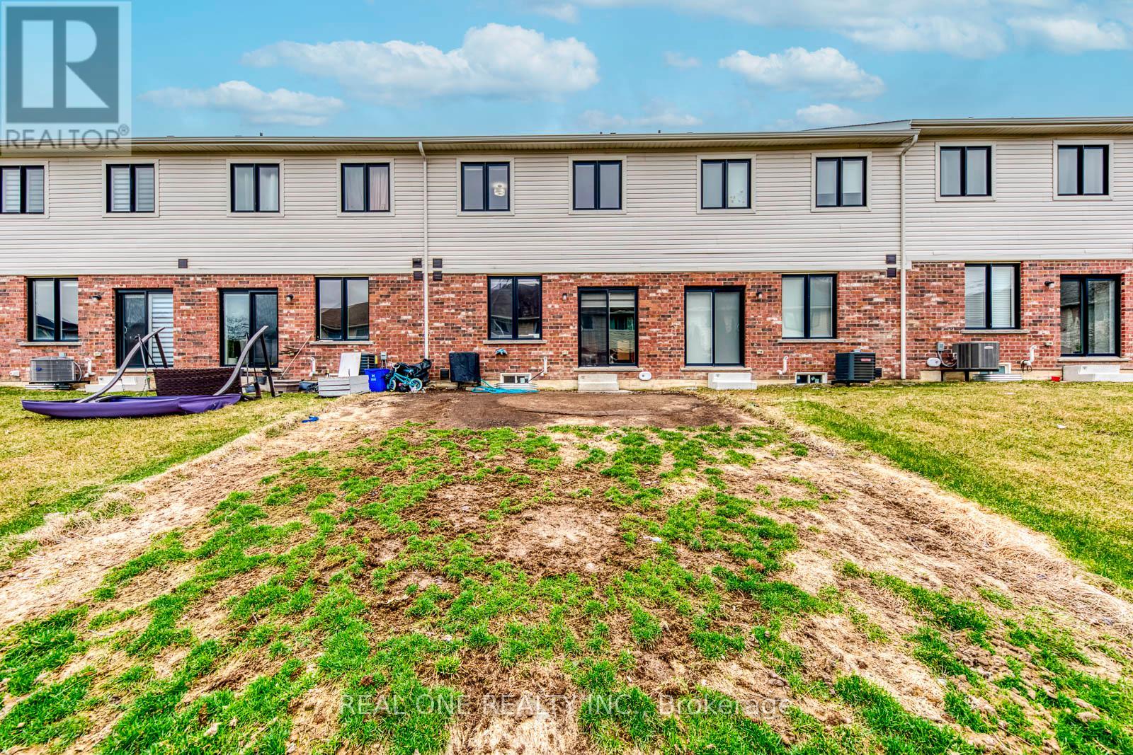 27 Genoa Drive, Hamilton, Ontario  L9B 0K1 - Photo 37 - X12959212