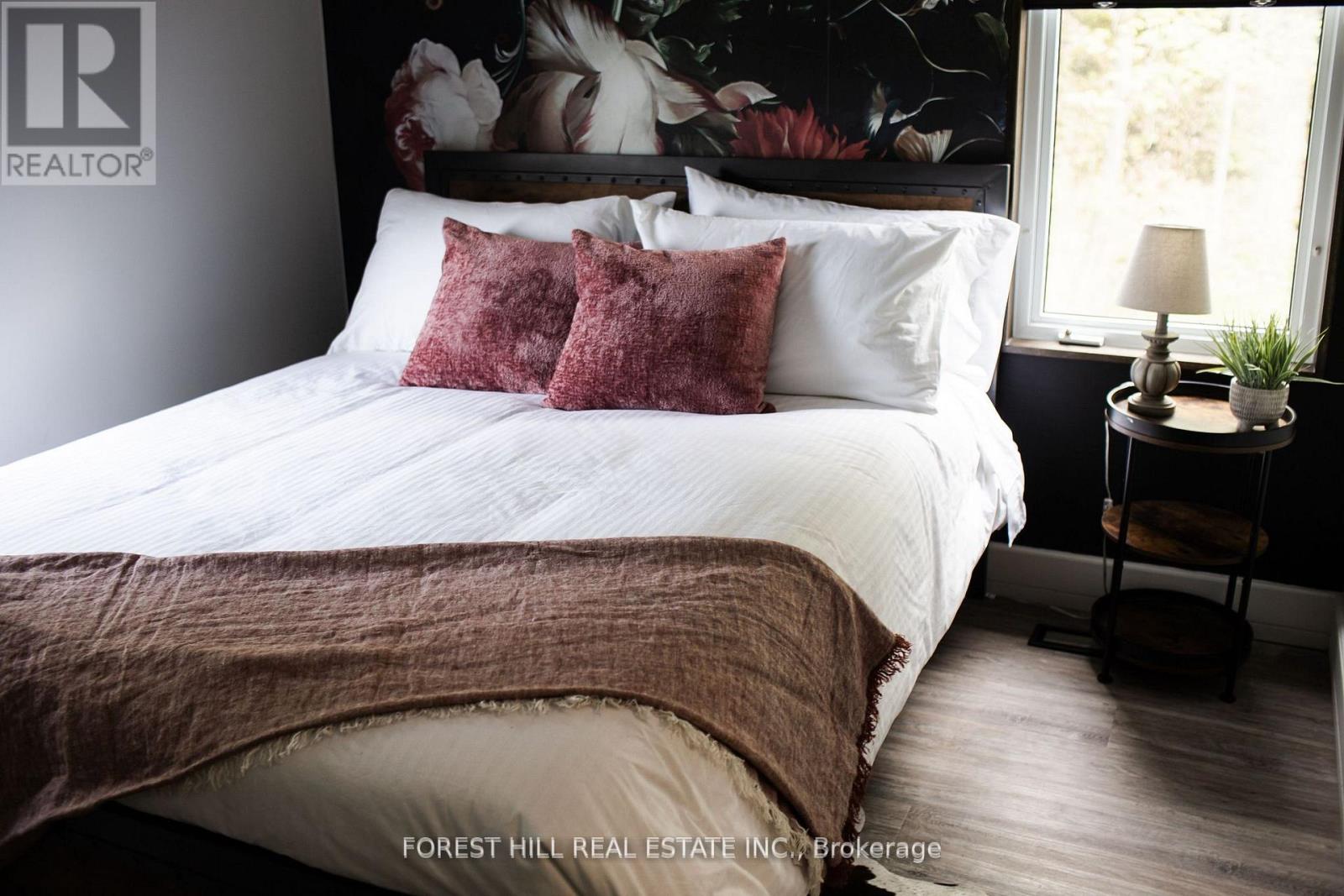 1014 Lois Lane, Minden Hills, Ontario  K0M 2L1 - Photo 16 - X12959226