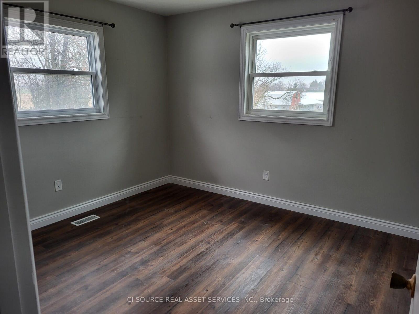 525339 Oxford Center Road, Norwich, Ontario  N4S 7W3 - Photo 7 - X12959230