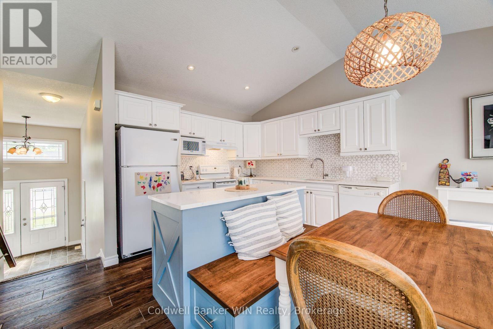 116 Church Street N, Wellington North, Ontario  N0G 2L2 - Photo 11 - X12793490