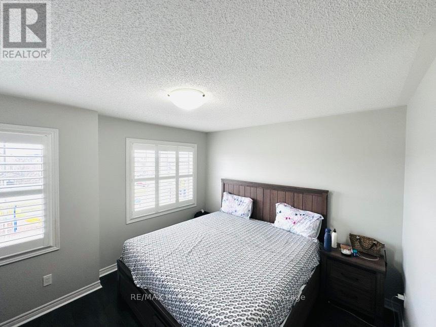 29 Peach Drive, Brampton, Ontario  L6R 0W5 - Photo 14 - W12957426