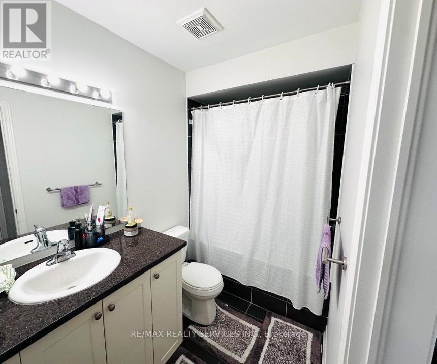 29 Peach Drive, Brampton, Ontario  L6R 0W5 - Photo 16 - W12957426