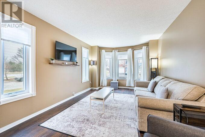 6039 Castlegrove Court, Mississauga, Ontario  L5N 7A8 - Photo 17 - W12958308