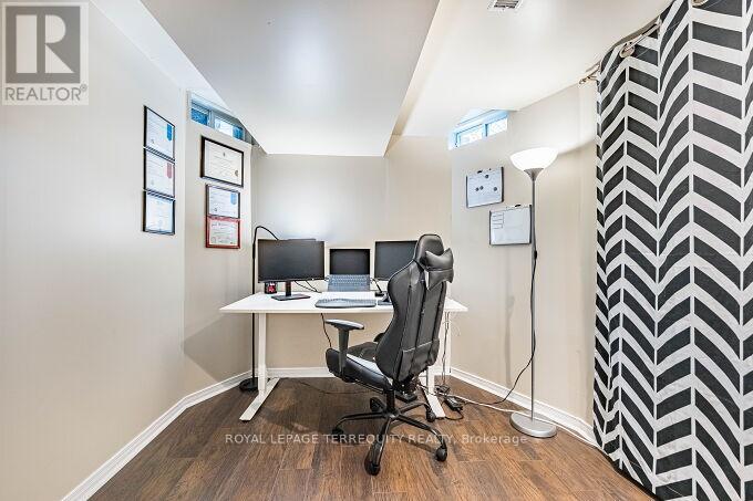 6039 Castlegrove Court, Mississauga, Ontario  L5N 7A8 - Photo 34 - W12958308