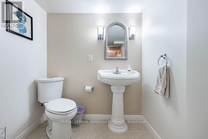 6039 Castlegrove Court, Mississauga, Ontario  L5N 7A8 - Photo 36 - W12958308