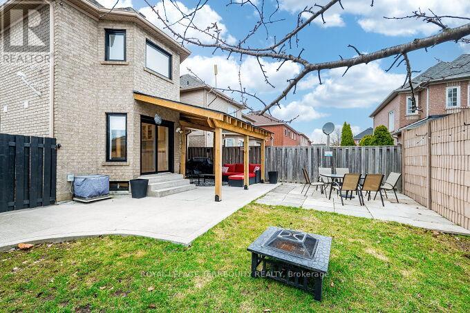 6039 Castlegrove Court, Mississauga, Ontario  L5N 7A8 - Photo 41 - W12958308