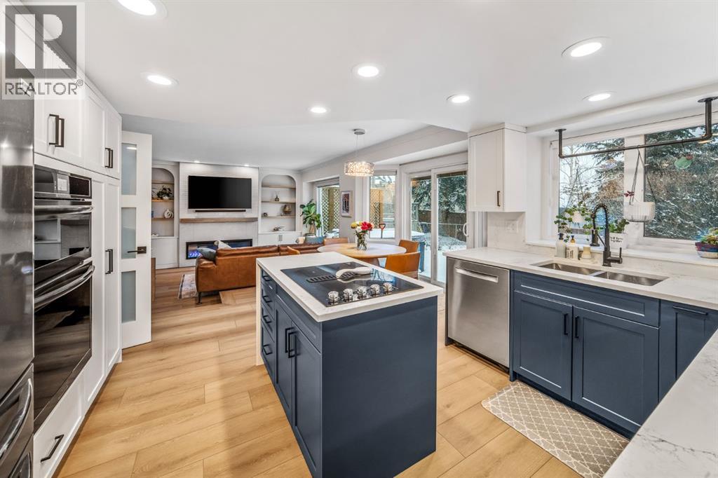 76 Stradbrooke Way SW, Calgary, Alberta  T3H 1S5 - Photo 11 - A2296622