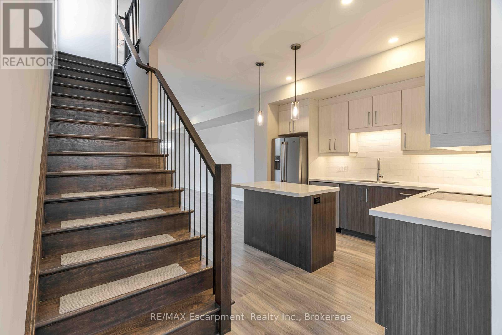 60 Park Avenue, St. Catharines, Ontario  L2P 1R2 - Photo 11 - X12959260