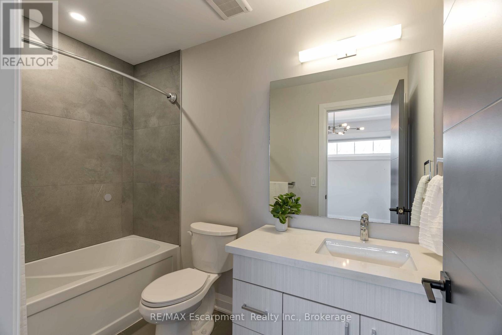 60 Park Avenue, St. Catharines, Ontario  L2P 1R2 - Photo 30 - X12959260