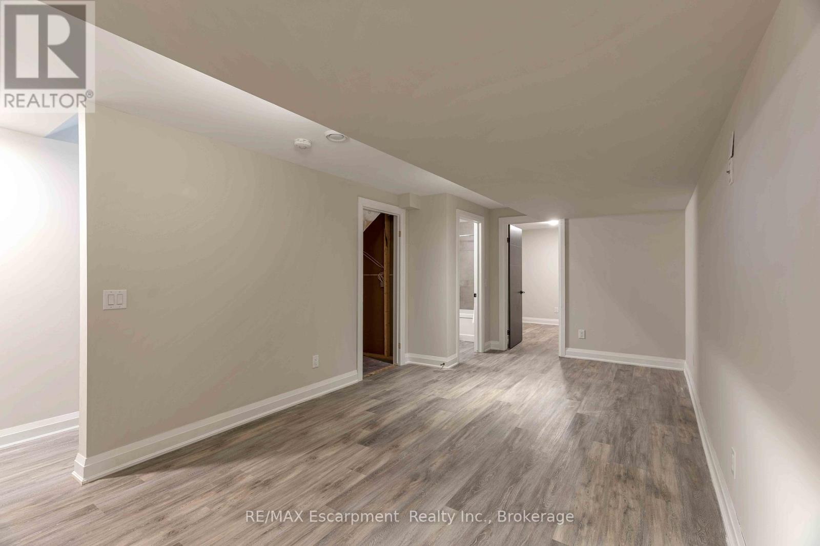 60 Park Avenue, St. Catharines, Ontario  L2P 1R2 - Photo 32 - X12959260