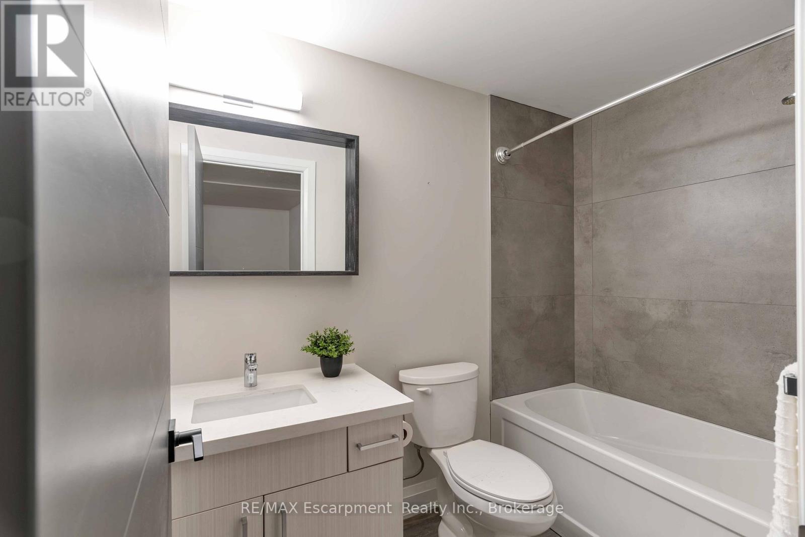 60 Park Avenue, St. Catharines, Ontario  L2P 1R2 - Photo 33 - X12959260