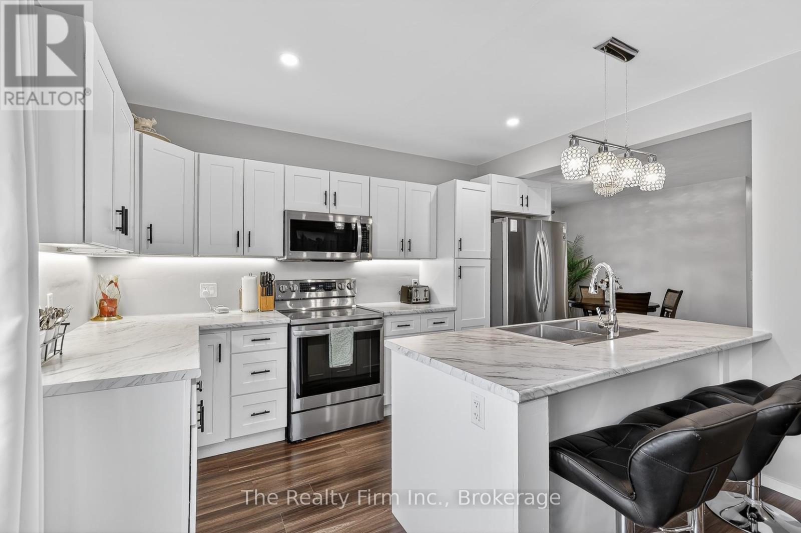 105 King Street E, Ingersoll, Ontario N5C 1G8 - Photo 11 - X12959296