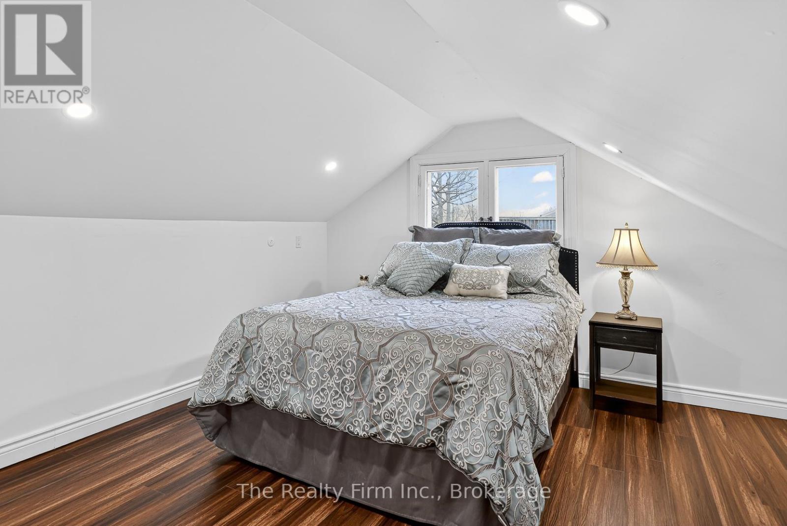 105 King Street E, Ingersoll, Ontario N5C 1G8 - Photo 20 - X12959296