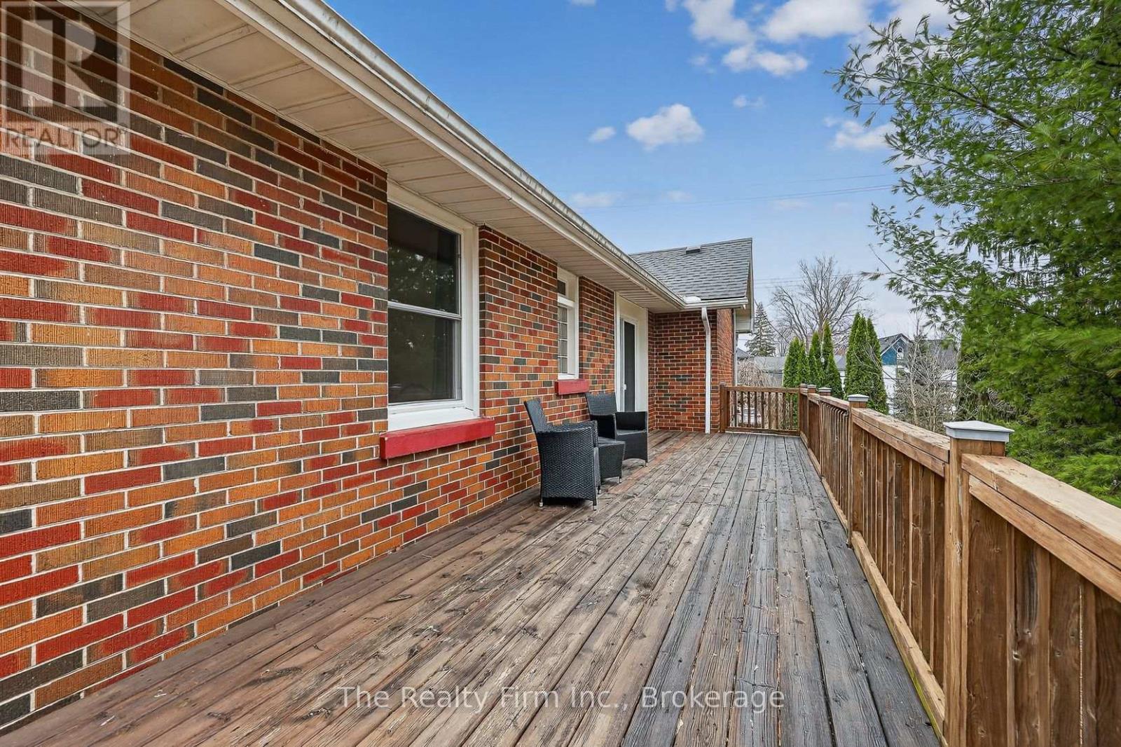 105 King Street E, Ingersoll, Ontario N5C 1G8 - Photo 27 - X12959296