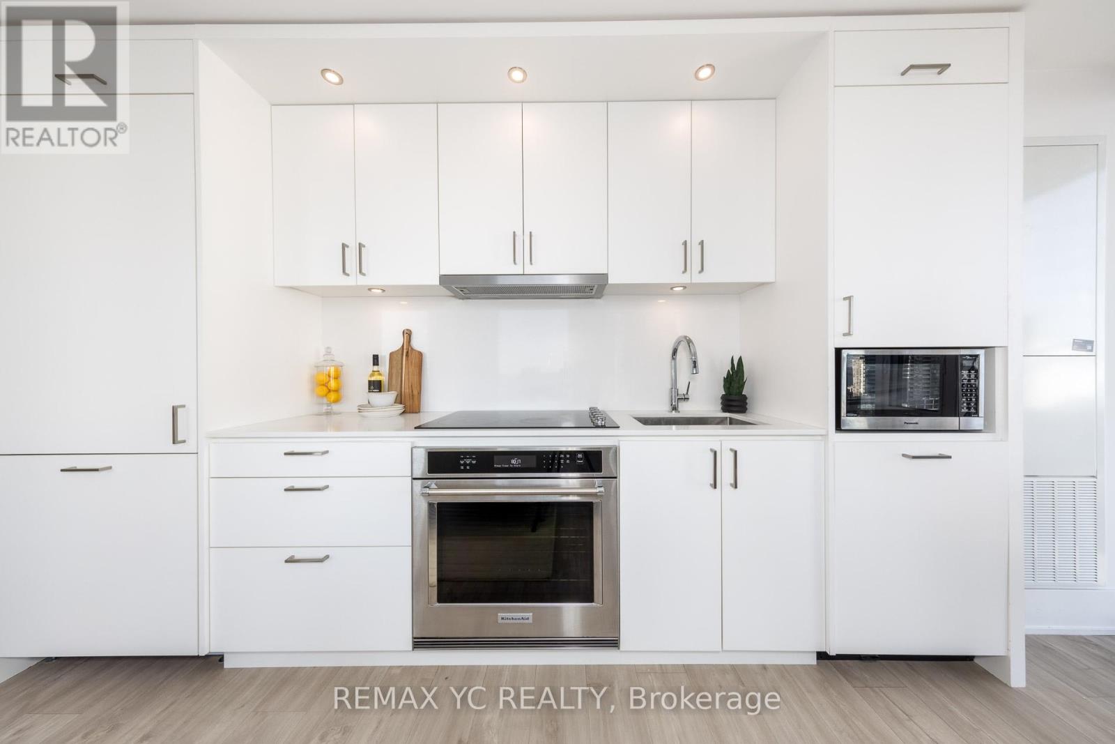 1612 - 470 Front Street, Toronto, Ontario  M5V 0V6 - Photo 11 - C12936272