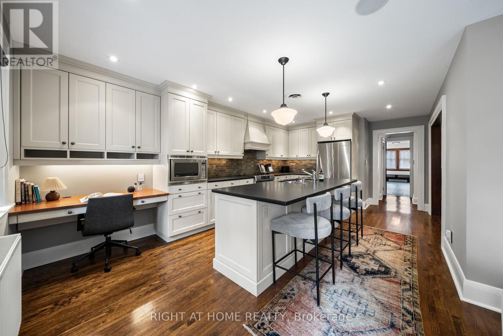 113 Eastbourne Avenue, Toronto, Ontario M5P 2G4 - Photo 14 - C12953538