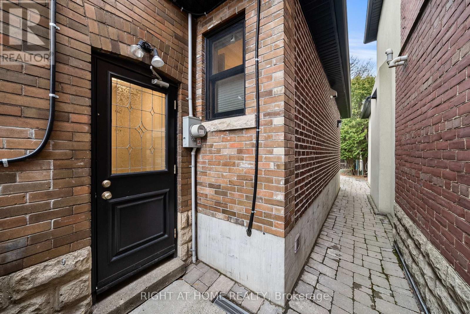 113 Eastbourne Avenue, Toronto, Ontario M5P 2G4 - Photo 32 - C12953538
