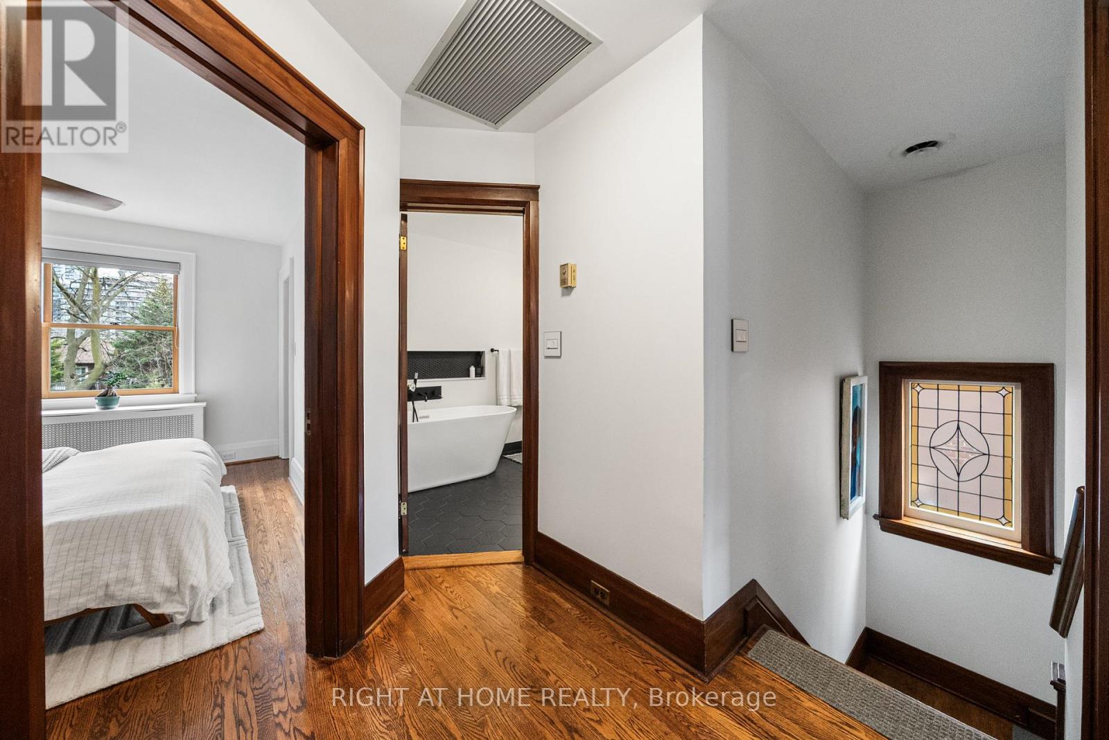 113 Eastbourne Avenue, Toronto, Ontario M5P 2G4 - Photo 22 - C12953538