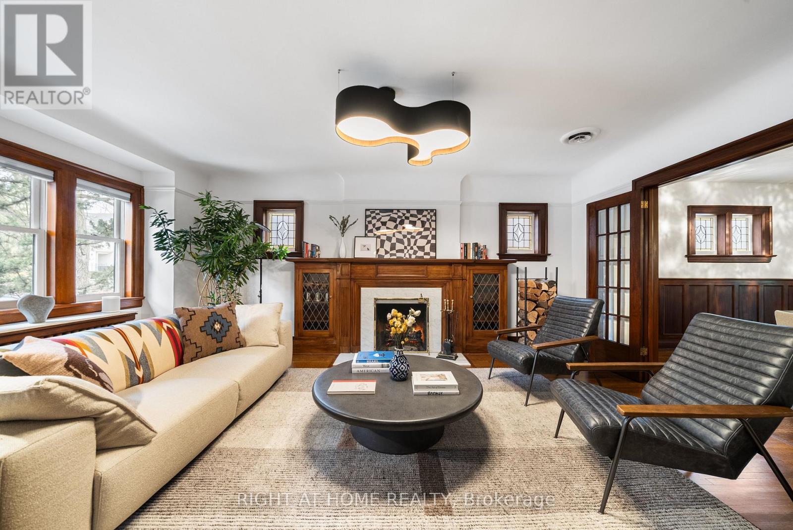 113 Eastbourne Avenue, Toronto, Ontario M5P 2G4 - Photo 4 - C12953538